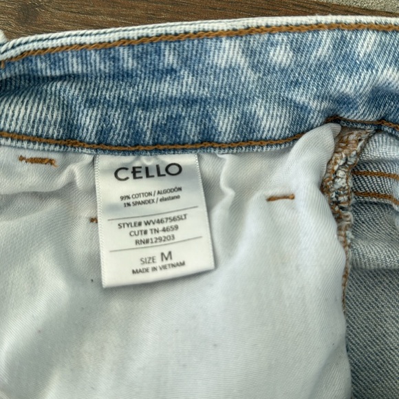 Distressed Denim Shorts - Picture 5 of 5